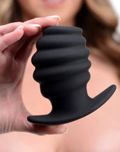 Load image into Gallery viewer, Hive Ass Tunnel Silicone Ribbed Hollow Anal Plug - Small
